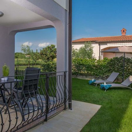 Silver Holiday House Vrvari エクステリア 写真