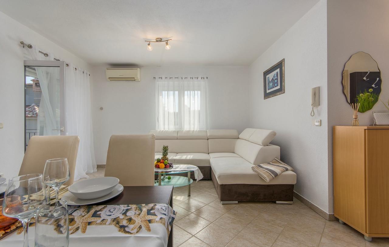 Silver Holiday House Vrvari エクステリア 写真