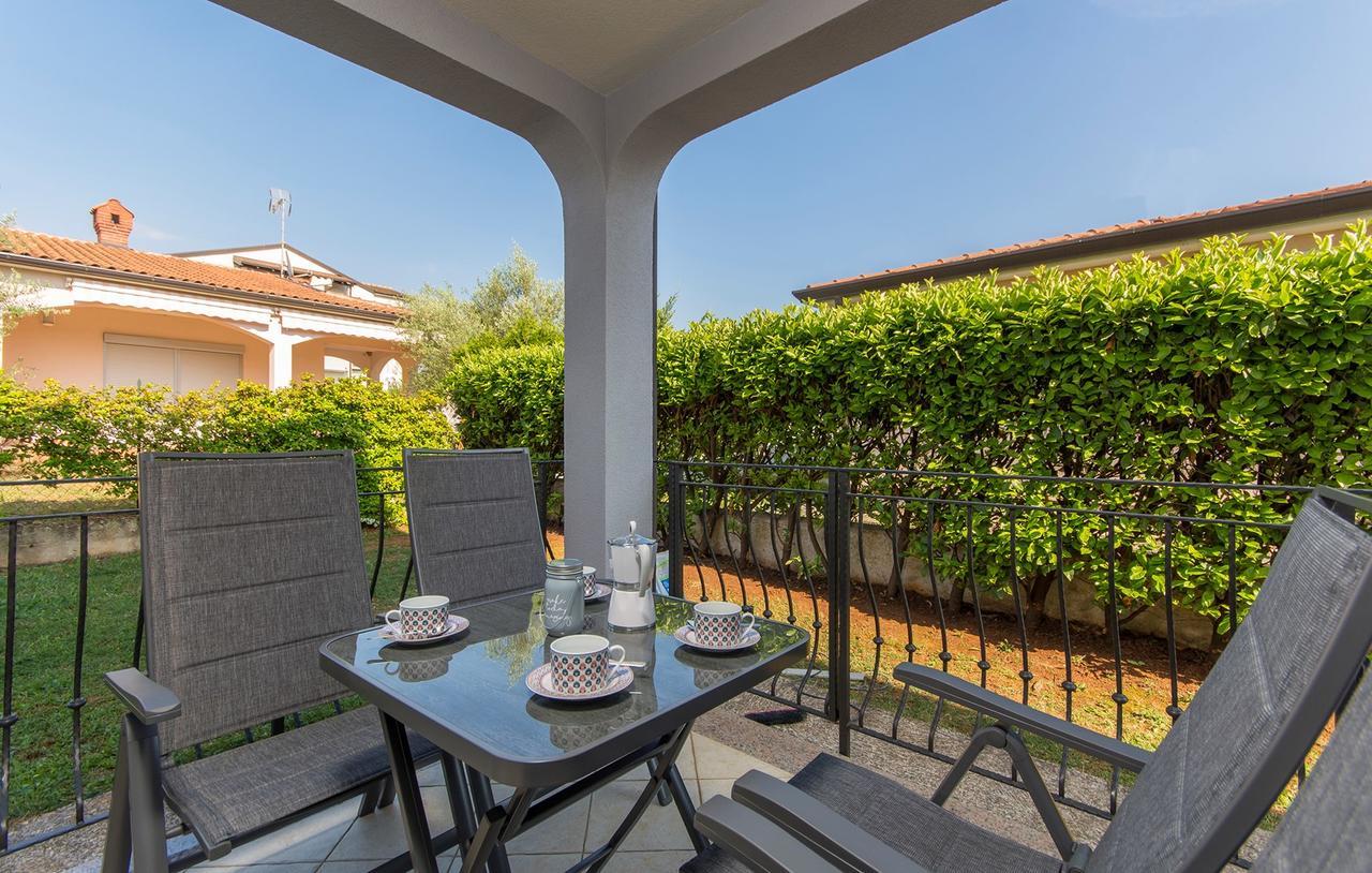 Silver Holiday House Vrvari エクステリア 写真