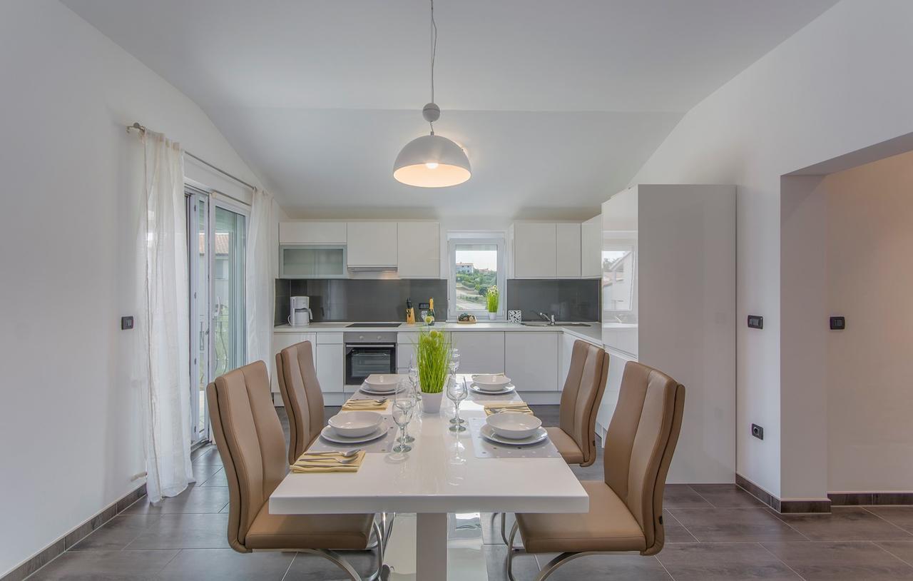 Silver Holiday House Vrvari エクステリア 写真