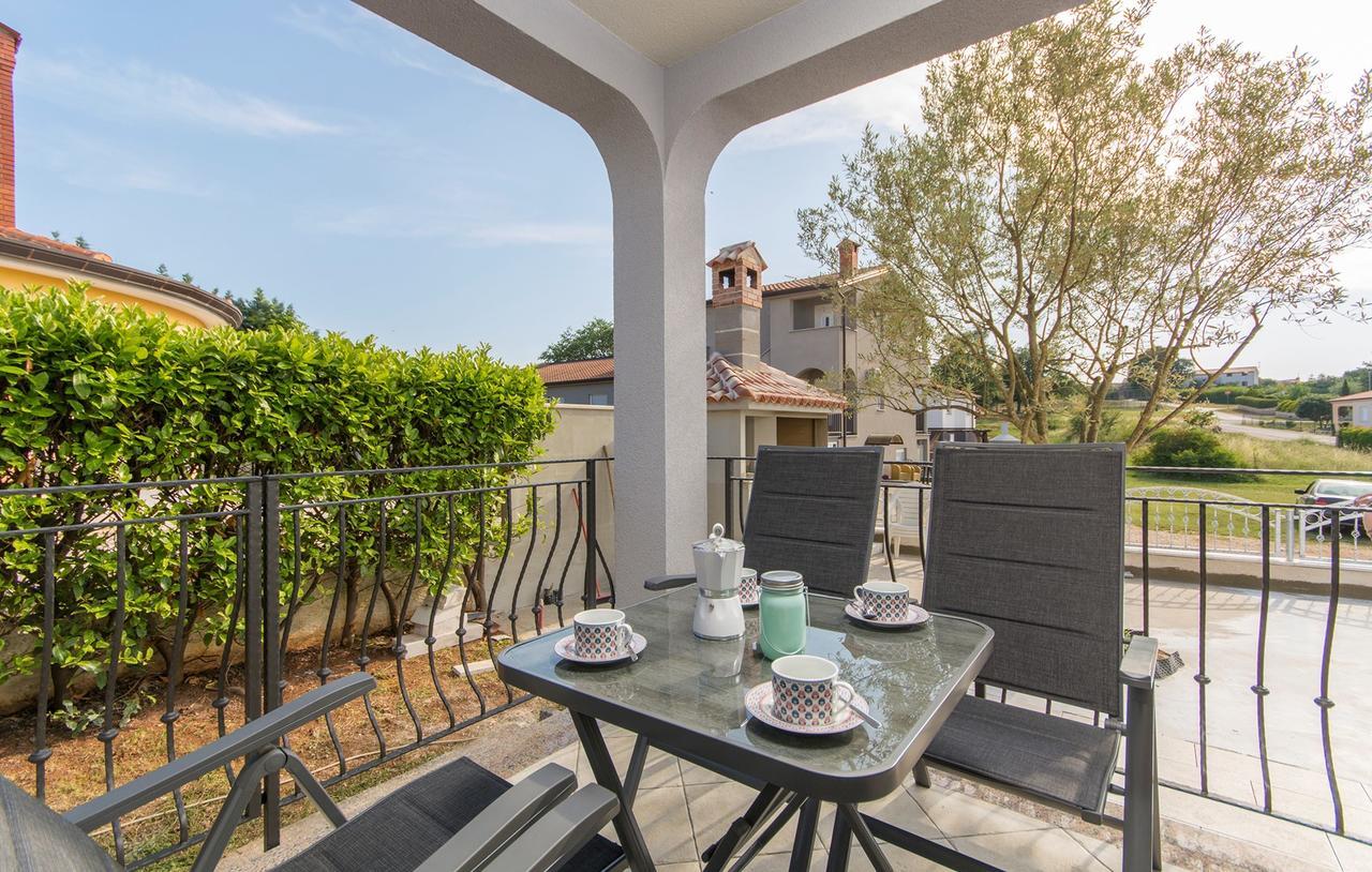 Silver Holiday House Vrvari エクステリア 写真