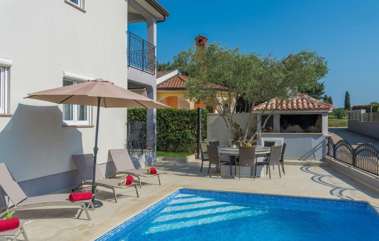 Silver Holiday House Vrvari エクステリア 写真
